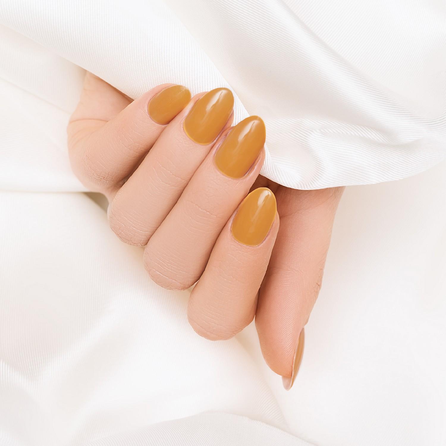 couleur-caramel-vernis-ongles-n-900-sunkissed-caramel image 3