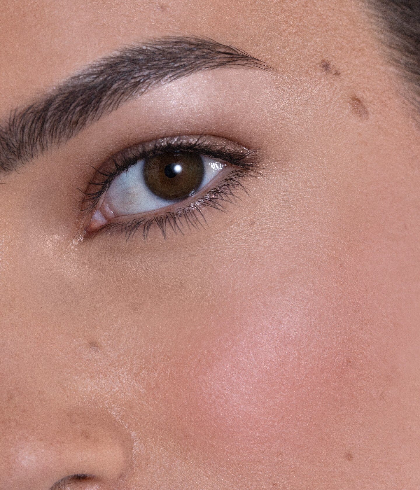 la-bouche-rouge-paris-accord-naturel-duo-stick-blush-nude-rouge-l-vres-nude-pink image 7