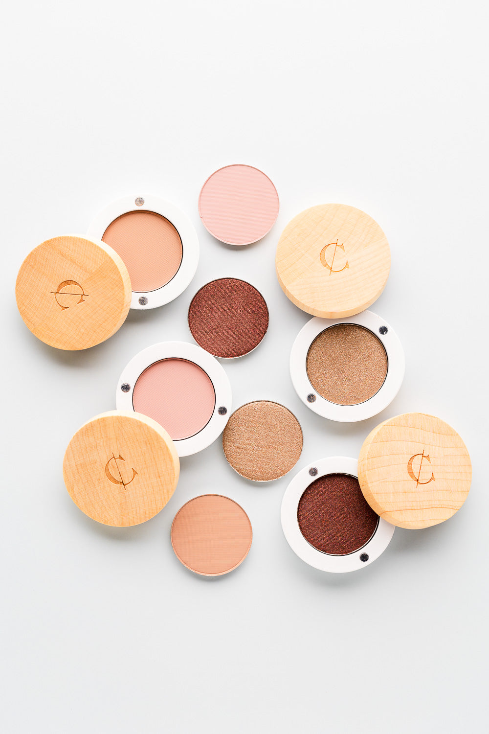 couleur-caramel-me-myself-i-notting-hill-ombres-paupi-res-bo-tier image 2