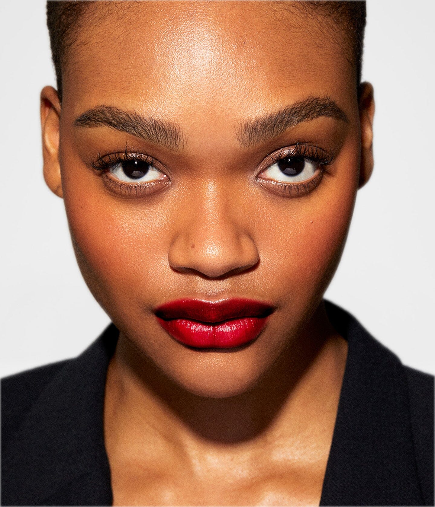 la-bouche-rouge-paris-la-collection-rouge-coffret-crin-cuir-rouge-21-satin-parfu image 4