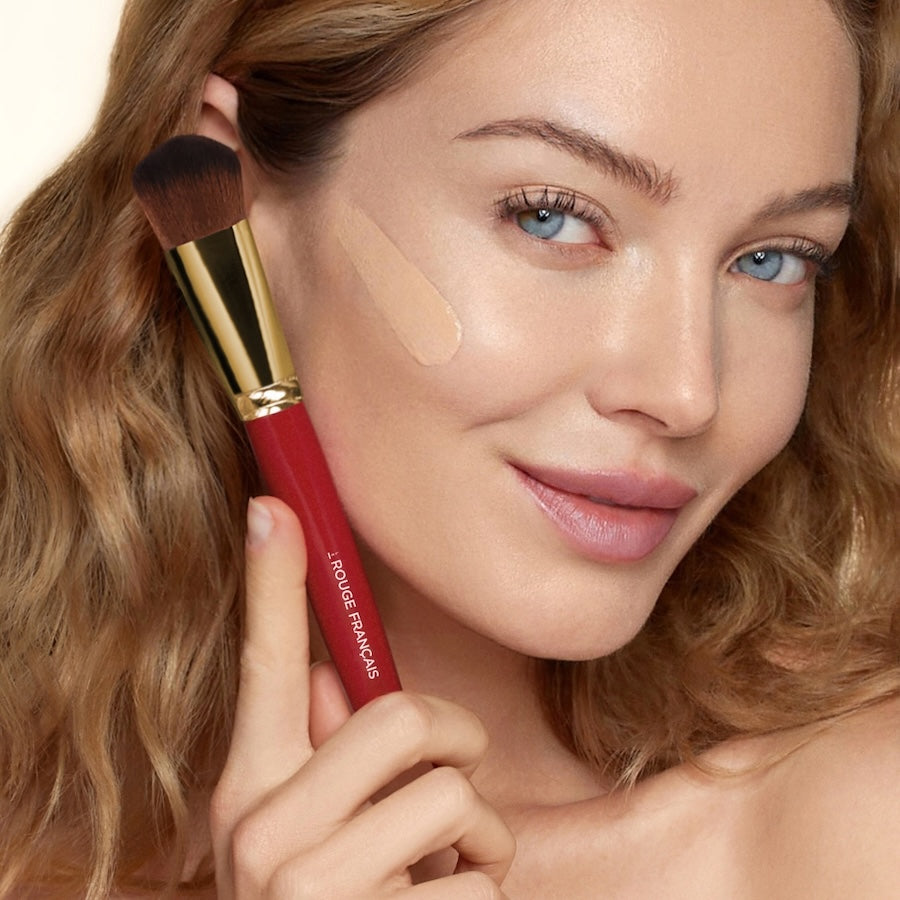 le-rouge-fran-ais-810-teint-fluide-pinceau-fond-de-teint-fluide-poils-vegan image 2
