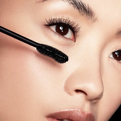 le-rouge-fran-ais-410-noir-cassiop-e-mascara-format-voyage image 4