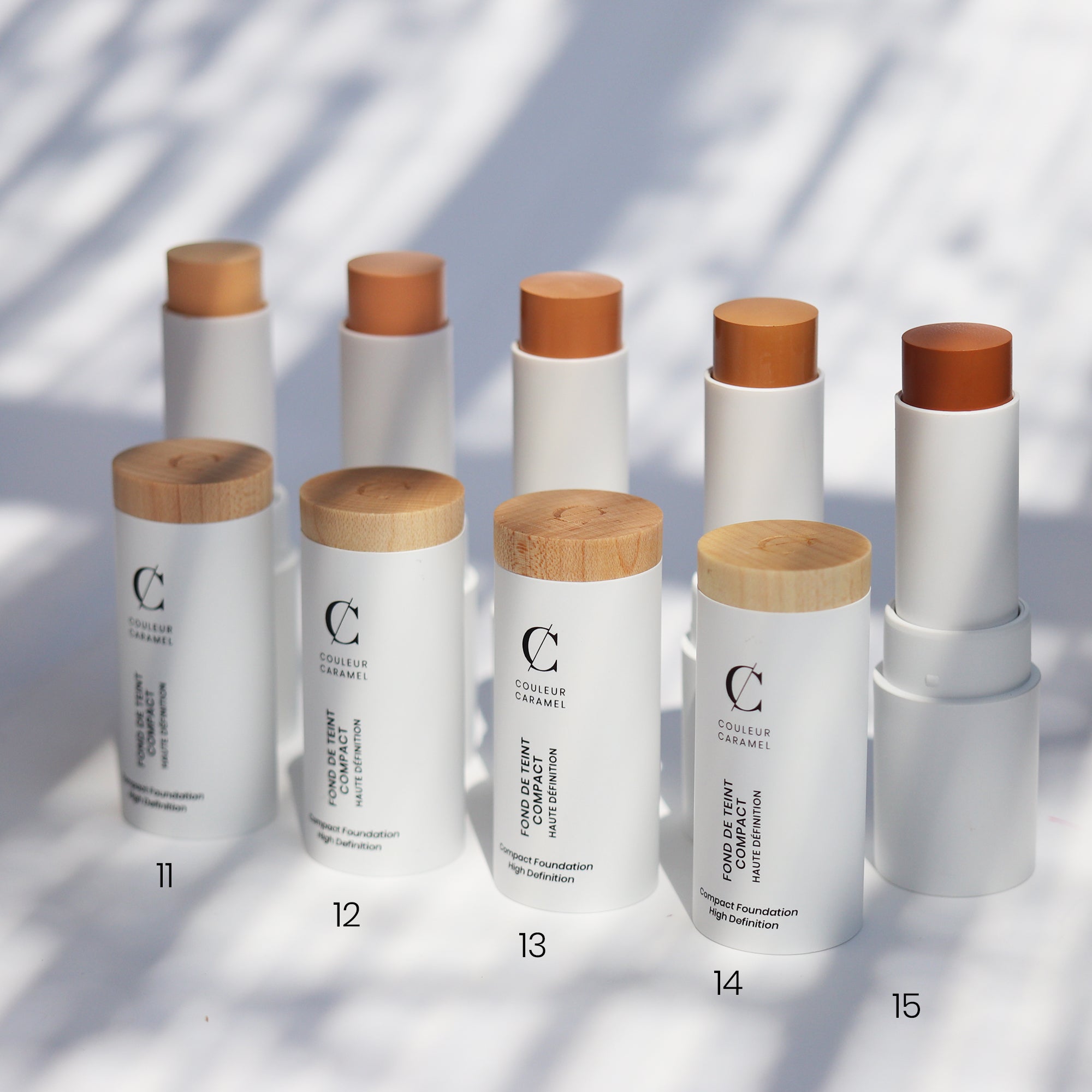 couleur-caramel-fond-de-teint-compact-hd-fini-poudr-beurre-de-karit-bio image 2