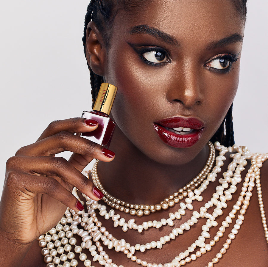 le-rouge-fran-ais-919-kallym-nia-laque-ongles-naturelle image 5