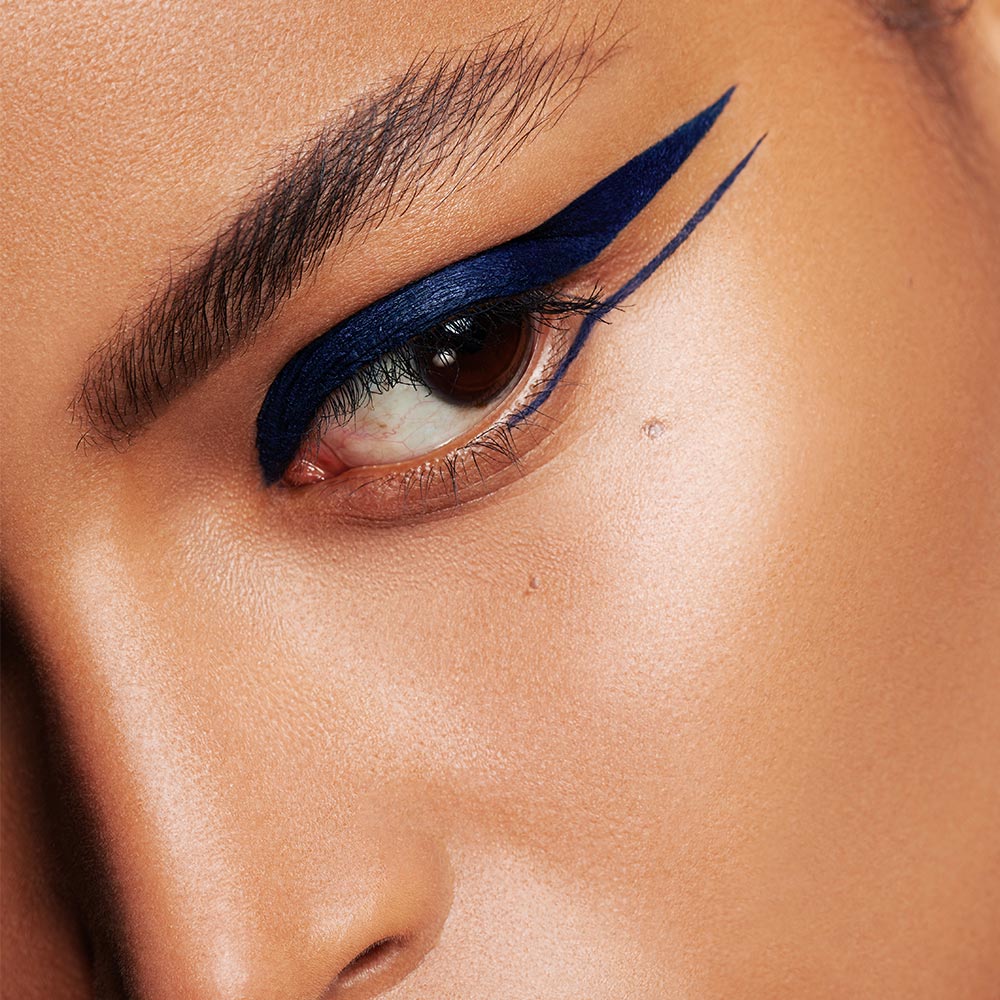 le-rouge-fran-ais-520-bleu-orion-eyeliner-bleu-opalescent-pigments-indigotier-et image 5